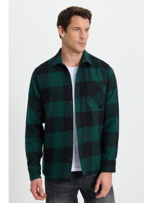 Tudors Erkek Regular Fit Klasik Fit Kareli Cepli Oduncu Gömlek