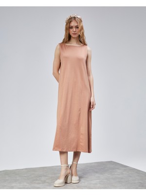 The Fancy Kadın Halter Yaka Sıfır Kol Düz Oversize Midi Boy Elbise