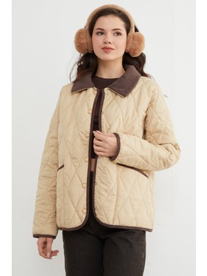 FullaModa Kadife Detaylı Bej Polo Yaka Kapitone Mont Kadın Uzun Kol Günlük Stil