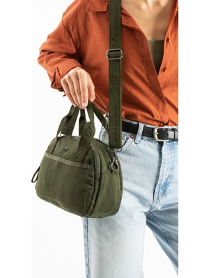 Çanta Trend Yumuşak Dokulu Ultra Hafif, Su Geçirmez Polyamid Kumaş Omuz ve Kol Çantası Haki Model: (571-13-14H)