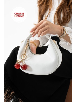 Çanta Trend *** Beyaz Charm Hediyeli Kadın El ve Omuz Çantası