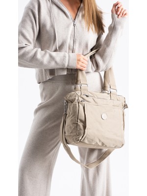 Çanta Trend Kadın Büyük Boy 4 Bölmeli Suya Dayanıklı Paraşüt Kumaş Çapraz ve Omuz Askılı Çanta