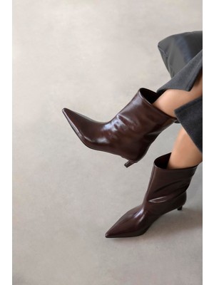 Straswans Zoey Kadın Pino Ökçe Kırışık Deri Bot Kahve