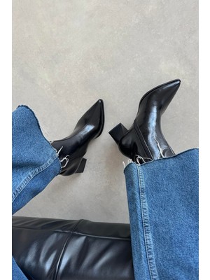 Straswans Liston Kadın Topuklu Kırışık Deri Bot Siyah