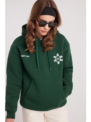 Tudors Kadın Oversize Geniş Kesim Pamuklu Yumuşak Dokulu Içi Polarlı Baskılı Yeşil Kapüşonlu Sweatshirt