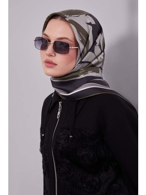 Lêvi D'or Gri Çiçek Desen Twill Ipek Esarp