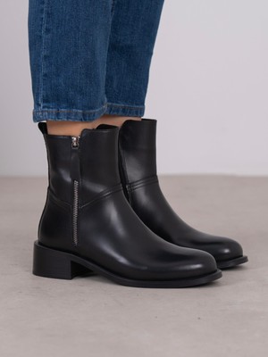 Ece'nin Butiği Bjorka Siyah Hakiki Deri Kadın Bot