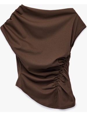 Koton Kolsuz Drape Detaylı Asimetrik Tişört