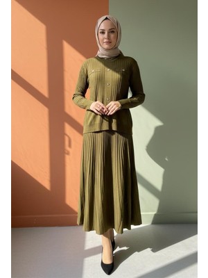 Modarte Etekli Düğme Detaylı Şık Triko Takım