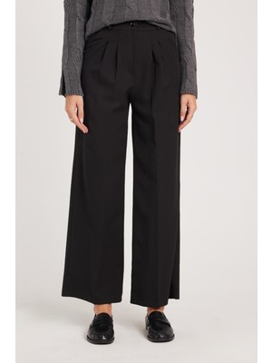 Tudors Kadın Regular Fit Klasik Kesim Yüksel Bel Geniş Paça Siyah Pantolon