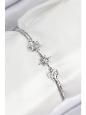 Pirinç Zirkon Taşlı Kutup Yıldızı Gümüş Renk Kadın Bileklik