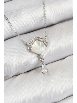 Pirinç Zirkon Taşlı Istiridye Gümüş Renk Kadın Kolye