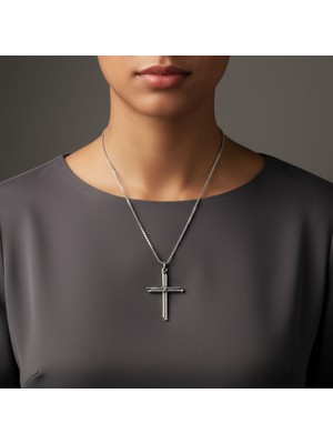 Alooya Çivili Haç Gümüş Kaplama Örme Zincir Kolye