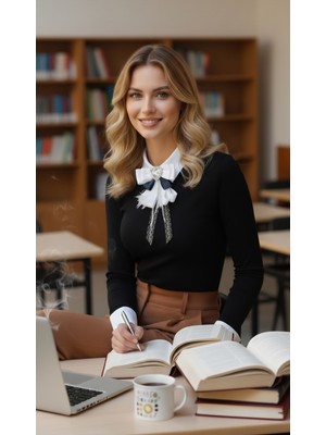 Pegu Taşlı,Tüylü Beyaz Saten Yaka Çiçeği,Yaka Broş,Okul,Çanta,Şal,Gömlek Aksesuar