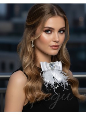 Pegu Taşlı,Tüylü Beyaz Saten Yaka Çiçeği,Yaka Broş,Okul,Çanta,Şal,Gömlek Aksesuar