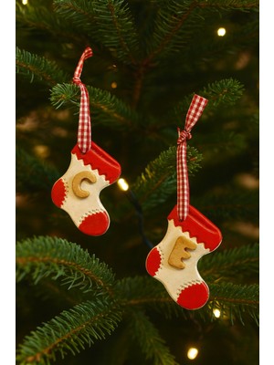 Empressco Kırmızı Beyaz Seramik Noel Çorabı A-Z Harfli, Kurdaleli, 6x5 cm