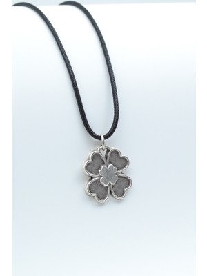 Alooya Dört Yapraklı Yonca Gümüş Kaplama Deri İp Kolye