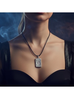 Alooya Maça As Poker İskambil Gümüş Kaplama Deri İp Kolye