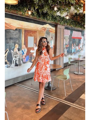 Pusula Sepeti Kadın Sıfır Kollu Bisiklet Yakalı Fırfırlı Desenli Sofya Elbise