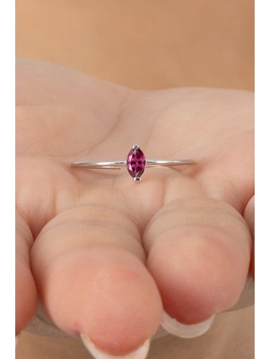 Söğütlü Silver 925 Ayar Gümüş Yüzük Rodyumlu Markiz Kesim Fuşya Taşlı Ayarlamalı Yüzük SGTL13127FUSYA