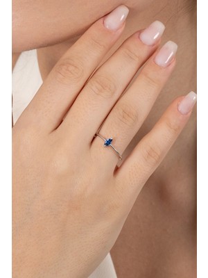 Söğütlü Silver 925 Ayar Gümüş Yüzük Rodyumlu Markiz Kesim Lacivert Ayarlamalı Yüzük SGTL13127LACIVERT