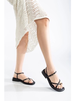 Nordi Siyah Cilt Kemerli Sandalet