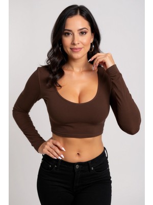 Kadın Kahverengi Uzun Kol Kare Yaka Crop Top Bluz – Şık, Rahat ve Kolay Kombinlenebilir