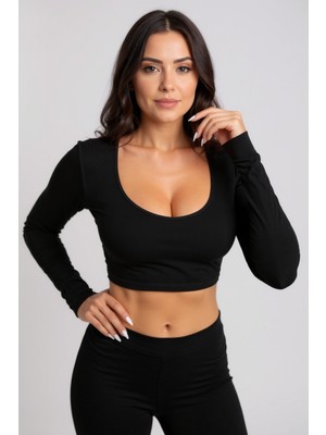 Kadın Siyah Uzun Kol Kare Yaka Crop Top Bluz – Şık, Rahat ve Kolay Kombinlenebilir