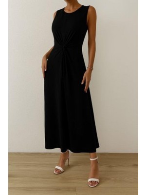 Mossta Sıfır Kol Yandan Büzgü Detaylı Viskon Elbise - Siyah