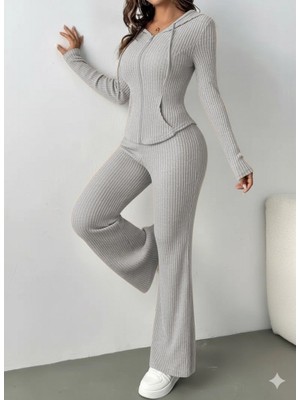 Pusula Sepeti Kadın Uzun Kollu Kapşonlu Önden Fermuarlı Kaşkorse Bluz ve Pantolon Ikili Takım