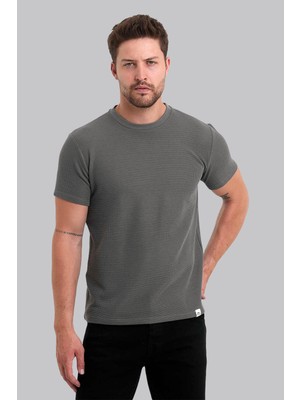 Slazenger Erkek Füme Waffle Dokulu Kısa Kollu T-Shirt