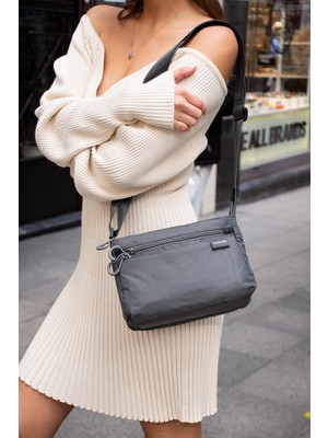 Sanmorris Kadın 4 Bölmeli Su Geçirmez Paraşüt Kumaş Ayarlanabilir Çapraz Askılı Çanta