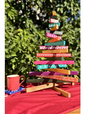 Empressco Renkli Ahşap El Yapımı Yılbaşı Ağacı, Sıcak ve Doğal Dekorasyon Seçeneği