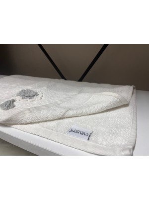 Çapa Home Çiçek Işlemeli Püsküllü El Yüz Havlusu