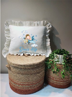 Moda Lime Isme Özel Uçak ve Bulut Desenli Fırfırlı Bebek Yastığı - Içi Dolgulu 30X40 cm