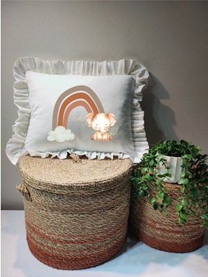 Moda Lime Isme Özel Kahverengi Gökkuşağı ve Fil Desenli Fırfırlı Bebek Yastığı - Içi Dolgulu 30X40 cm