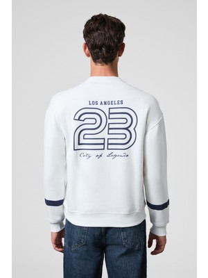 Grimelange CAMDEN Erkek Önü Kolları Ve Sırtı Baskılı Oversize Fit Bisiklet Yaka Beyaz Sweatshirt