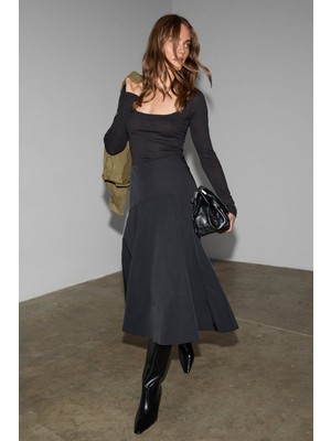 Grimelange SERRUR Kadın Esnek Kumaşlı Vücuda Oturan Balerin Yakalı Slim Fit Siyah Bluz