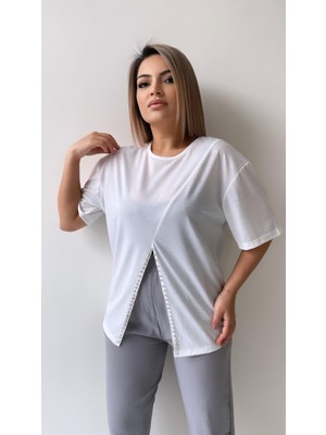 Seda Fidan Boutique Önü Taş Yırtmaçlı Tişört Ekru