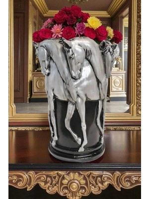 Ay Hediyelik Atlı Vazo Heykeli - Dekoratif Polyester 20X27 cm