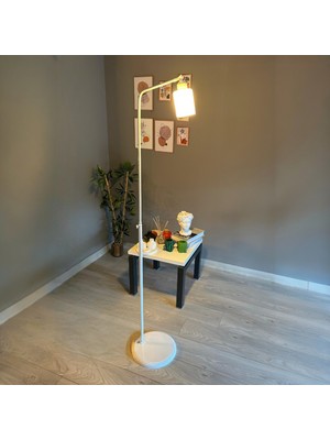 Bamyum Beyaz Lambader Hareketli Başlık Modern Dekoratif Metal Oturma Odası Çalışma Odası Zemin Lambası