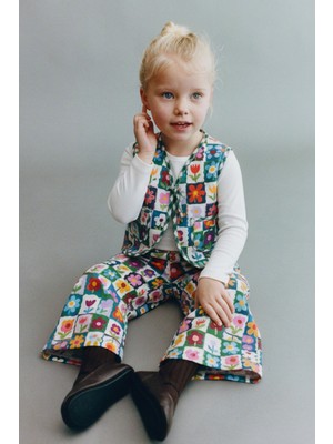 Magu Kız Çocuk Pamuklu Renkli Çiçek Desenli Yelek & Pantolon Takımı – Modern Şık Tasarım
