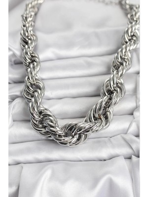 Butik Pirinç Gümüş Renk Sarmal Halat Model Kadın Kolye