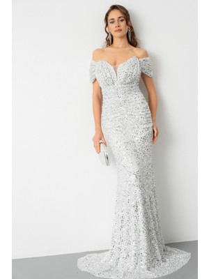 Lafaba Kadın Gümüş Kayık Yaka Kısa Kol Payetli Uzun Abiye Elbise