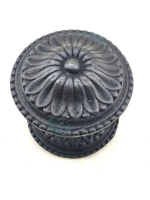 Mercansa Eco Lounge Antika Tarz Dekoratif Pirinç Papatya Kapı Babası - 73MM, Oksit