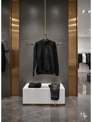 Siyah Kapüşonlu Sweatshirt