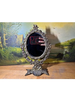 TT Antika Pirinç Makyaj Aynası 26 cm 16 cm Ölçülerinde.