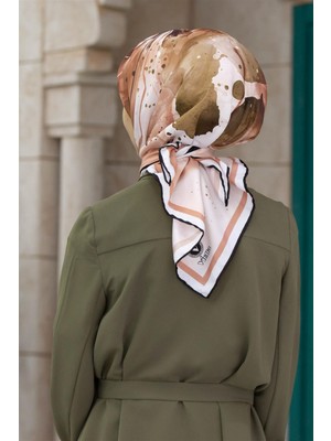 Violla Twill Suluboya Çiçek Desenli Vizon Renkli 90X90 Soft Eşarp Kenar Dikiş Şekli El Dikişli