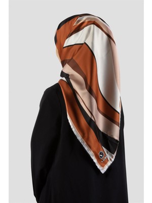 Violla Rayon Modern Dalgalı Çizgi Desenli Taba Renkli 90X90 Dikim Şekli : El Dikişi Eşarp (Ipek Içermez)