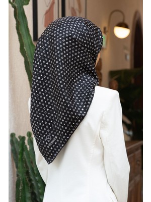 Vissona %100 Twill Ipek Çıtır Motif Desenli Siyah - Krem Renkli 90X90 Eşarp Dikim Şekli : El Dikişi